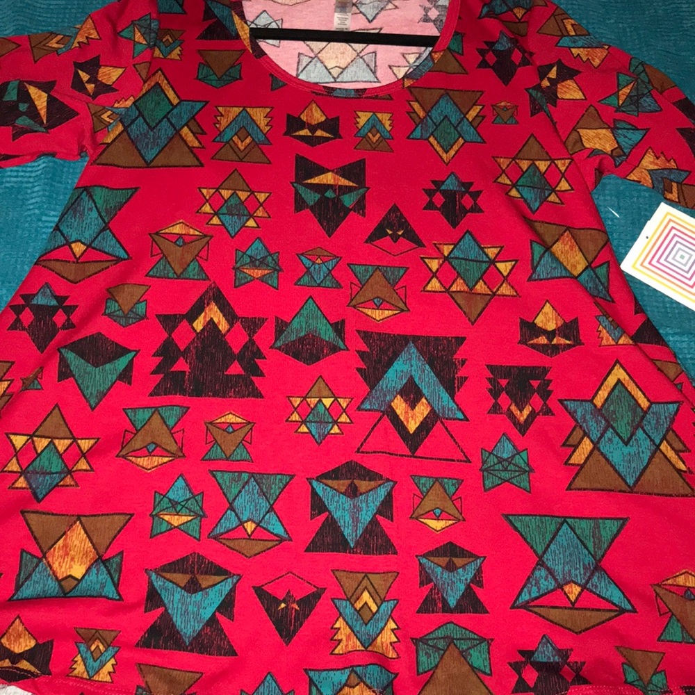 LulaRoe Perfect Tee
